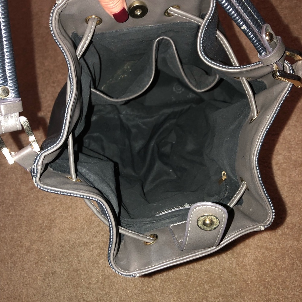 Gusacci Purse - Picture 5 of 5